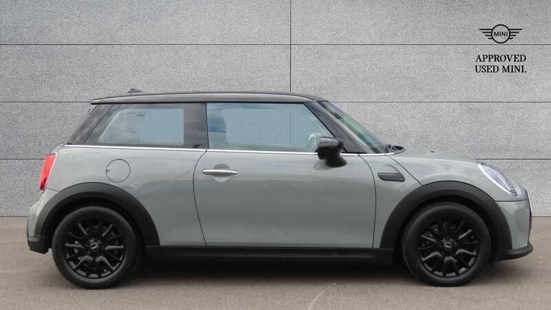 Usado Mini Cooper Classic 136 CV (100 kW) 2021 Gris Utilitario
