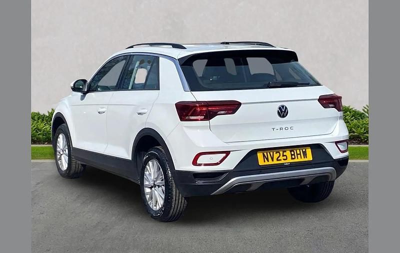 Used VW T-Roc Life 150 HP (110 kW) 2025 White SUV