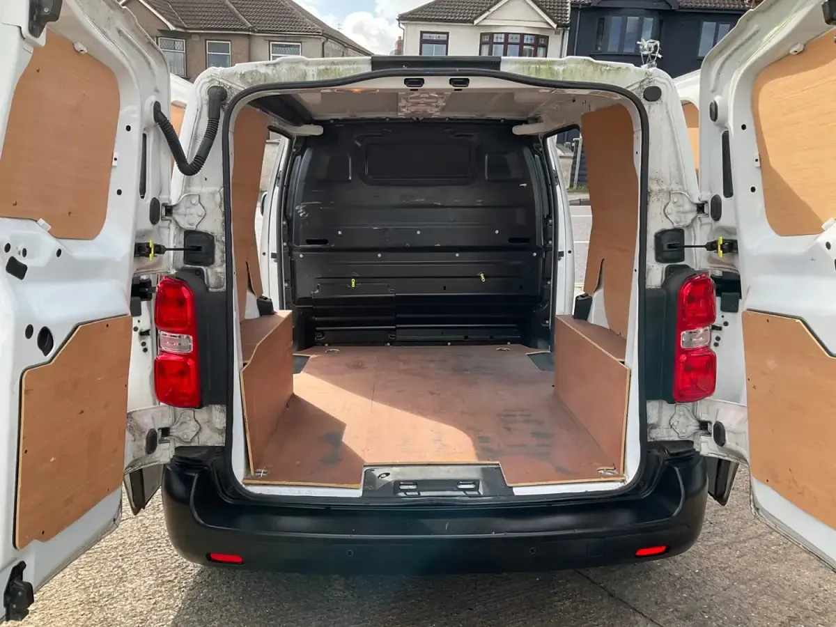 Używany Citroën Dispatch 100 KM (73 kW) 2019 Biały Minivan