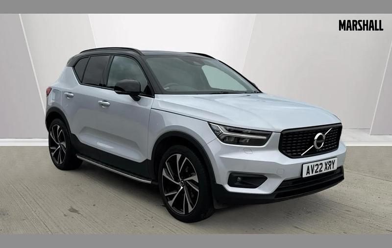 Used Volvo XC40 R-Design Pro 161 HP (118 kW) 2022 Silver SUV