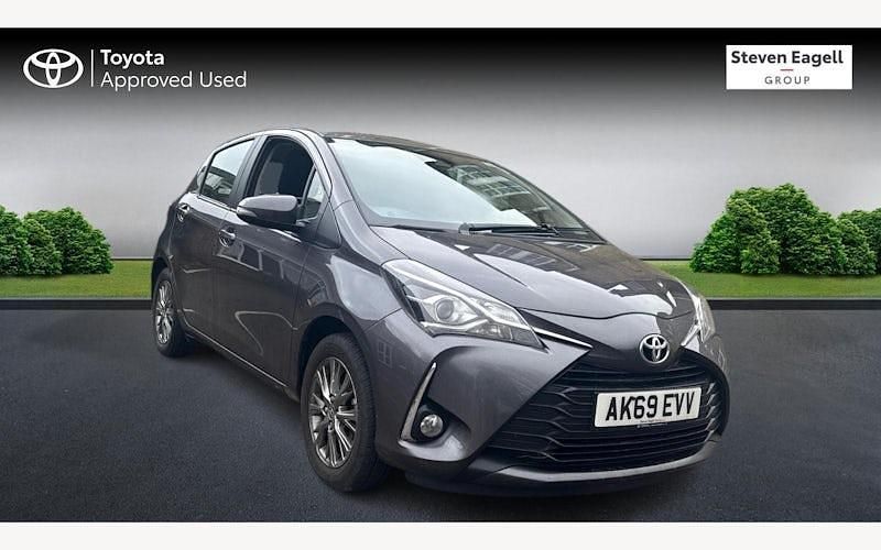 Used 2020 Toyota Yaris Hatchback | £12,709 (Fair price) - Image 1/4