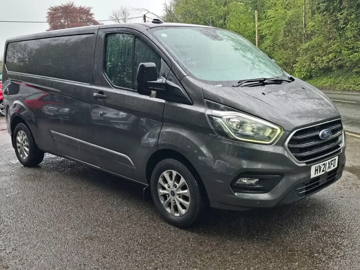 Used Ford Transit Custom Limited 130 HP (95 kW) 2021 Grey Van