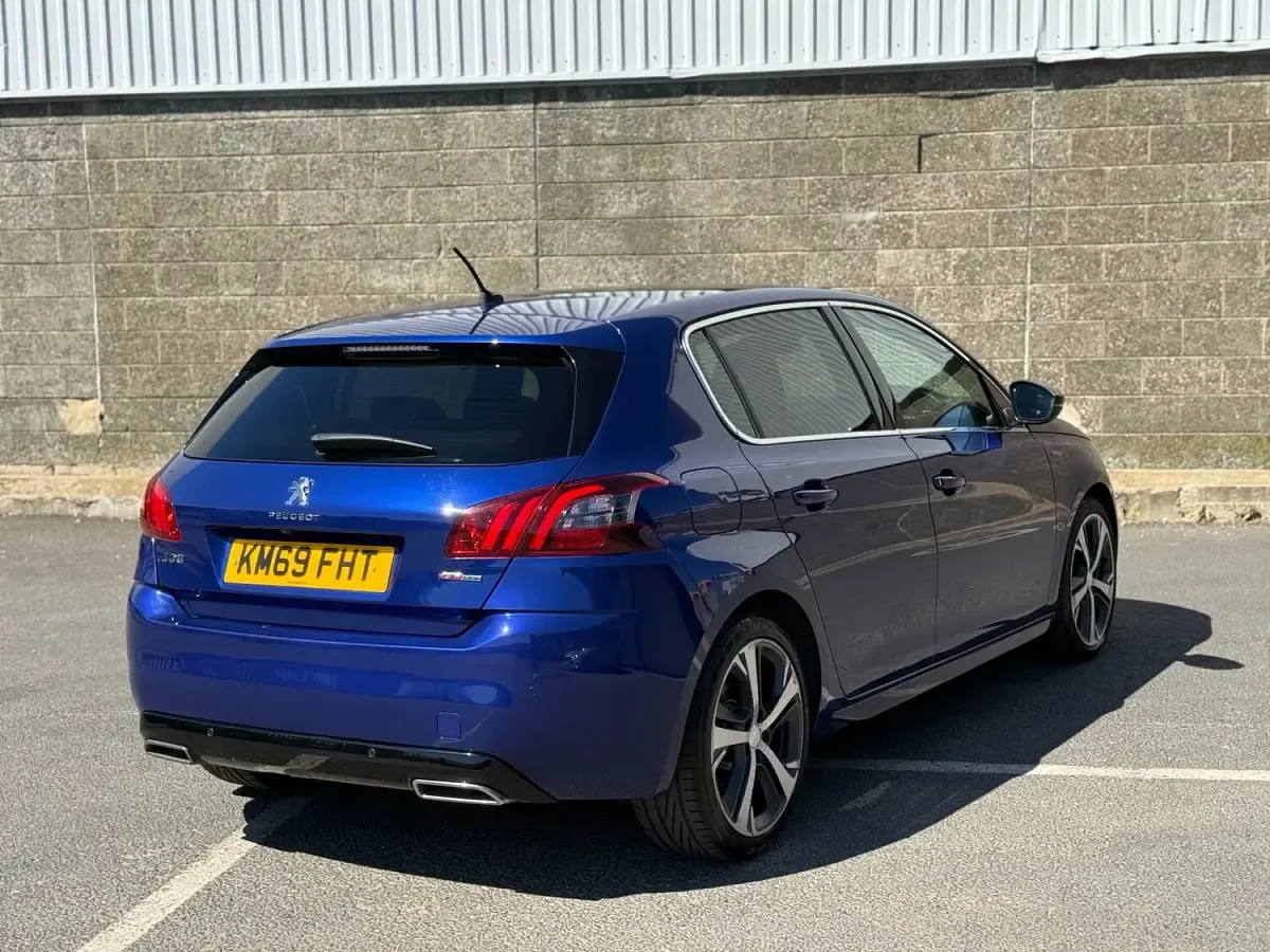 Used Peugeot 308 GT-line 2019 Blue Hatchback