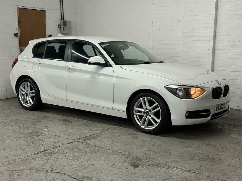 White Used 2012 BMW 114 Sport Line Hatchback | £3,800 (Fair price) - Image 1/4
