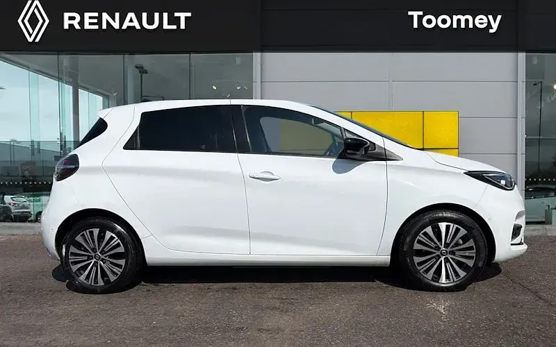 Used Renault Zoe Techno 100 kW (136 HP) 2023 White  Hatchback