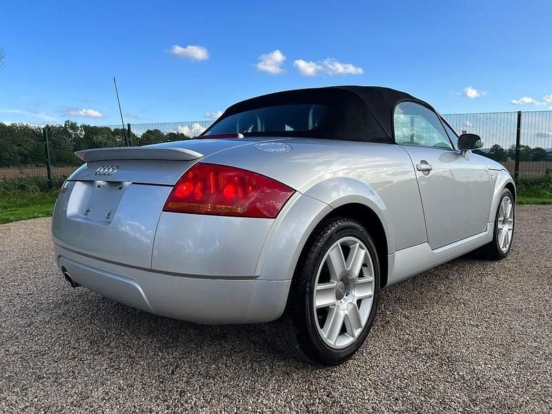 Used Audi TT Roadster 150 HP (110 kW) 2004 Silver Cabriolet