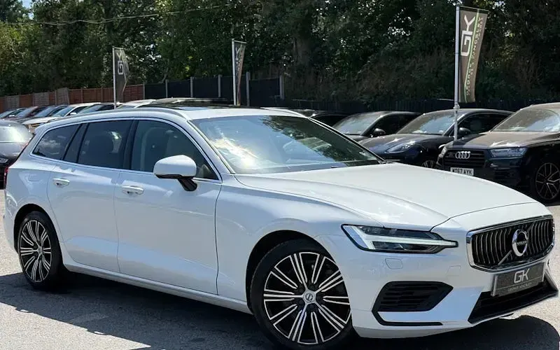 Used Volvo V60 Inscription 303 HP (222 kW) 2021 Estate