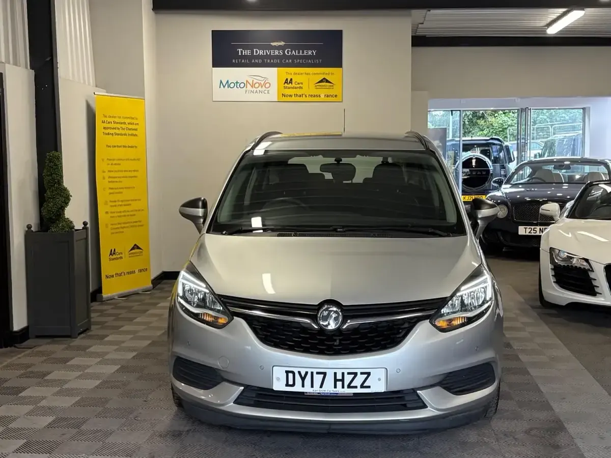Used Vauxhall Zafira Design Edition 2017 Silver MPV