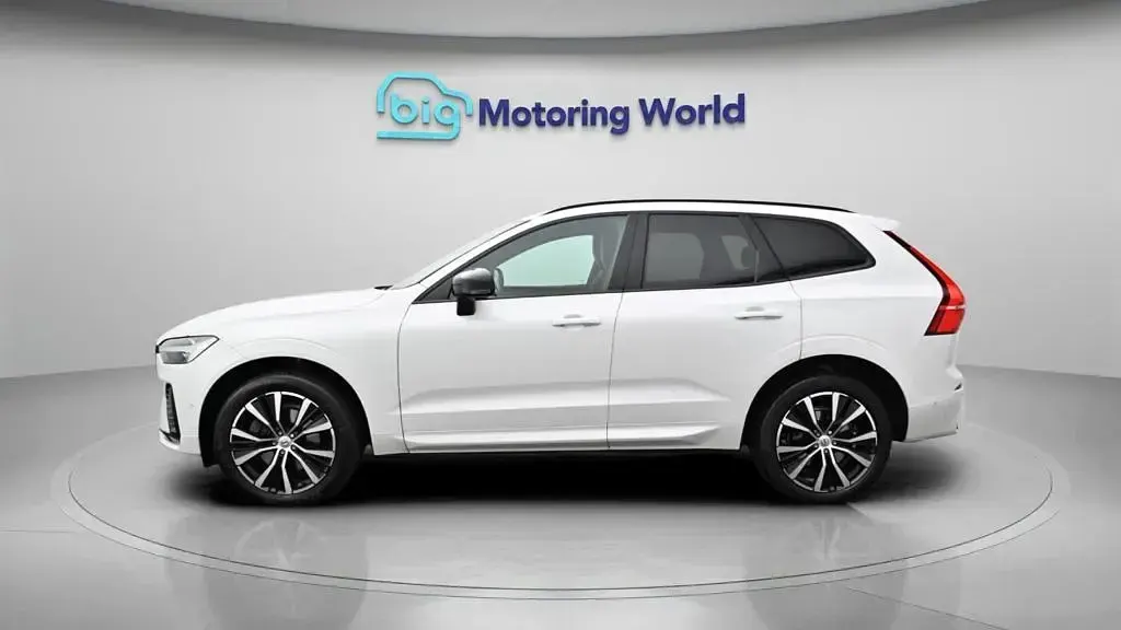 Used Volvo XC60 Ultimate 250 HP (183 kW) 2023 White SUV