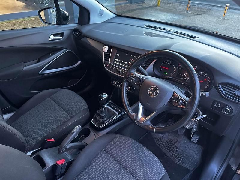 Used Vauxhall Crossland X S 110 HP (80 kW) 2019 Black SUV