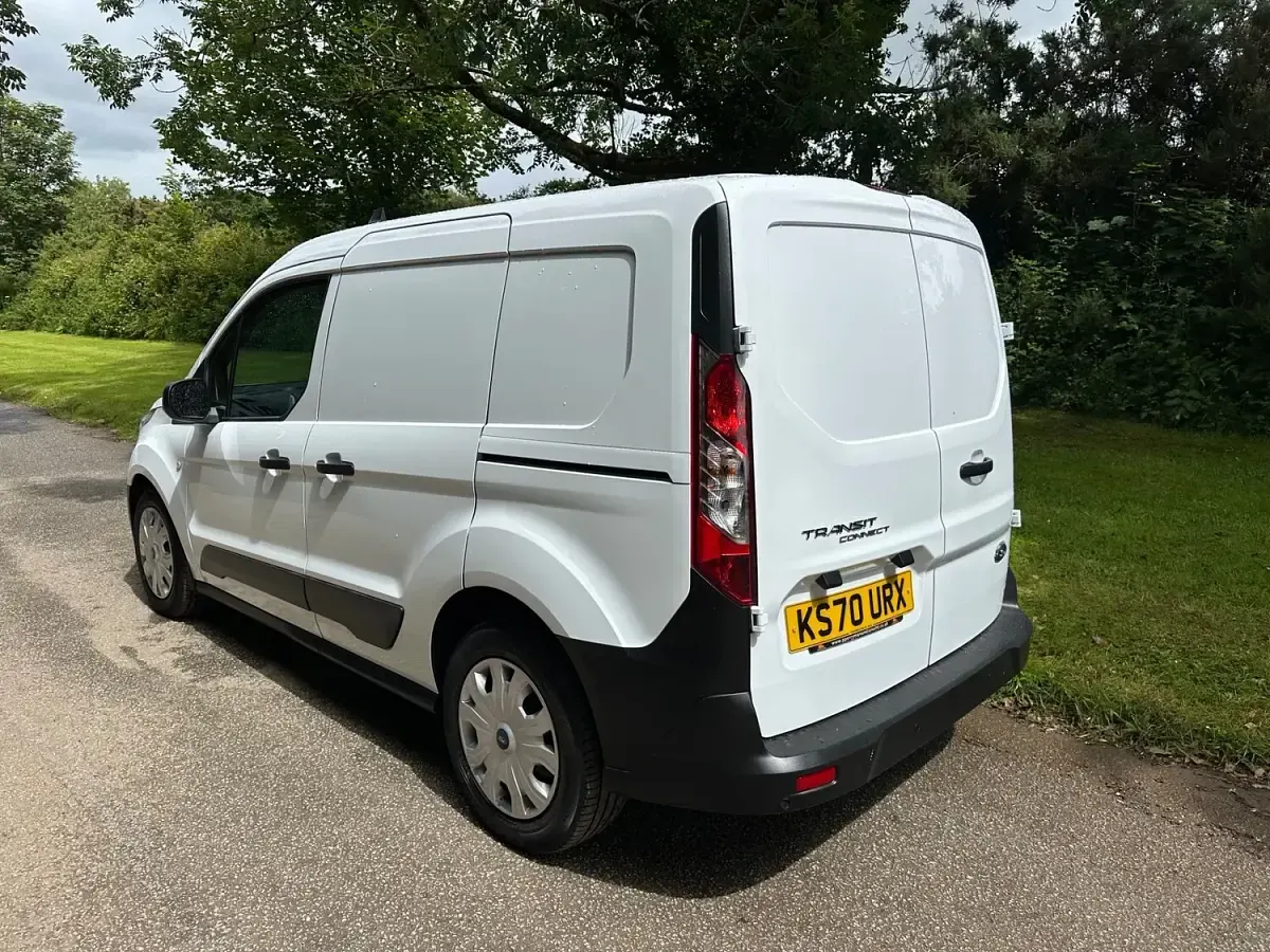 Used Ford Transit Connect 100 HP (73 kW) 2020 White MPV