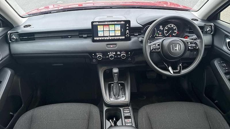 Used Honda HR-V Elegance 131 HP (96 kW) 2023 Red SUV