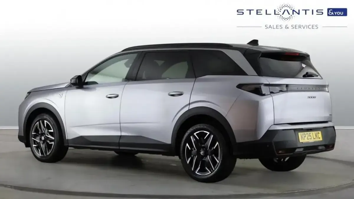 Used Peugeot 5008 GT 134 HP (98 kW) 2025 Grey SUV