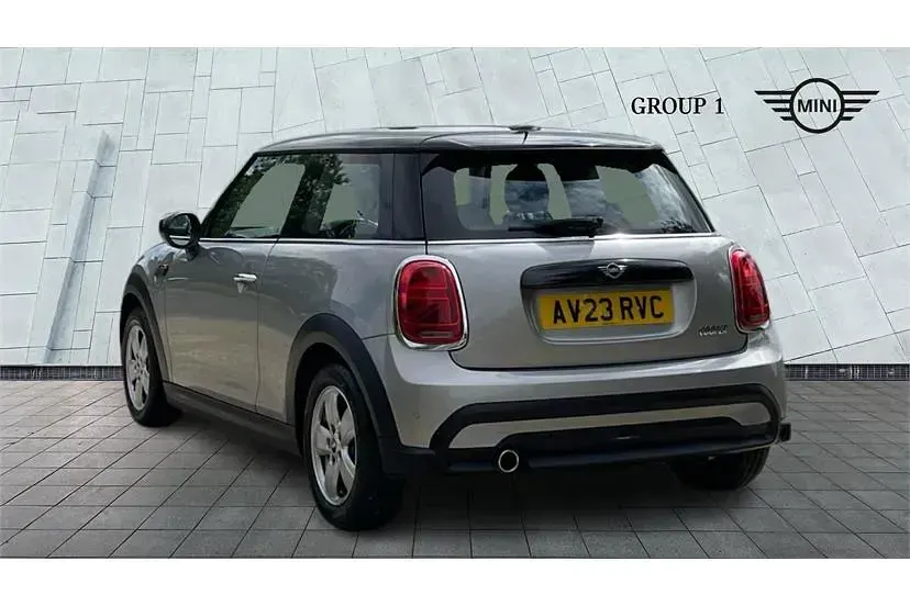 Used Mini Cooper Classic 136 HP (100 kW) 2023 Silver Hatchback