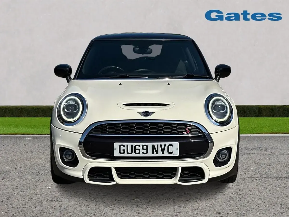 Begagnad Mini Cooper S Hatch 2019 Vit Halvkombi