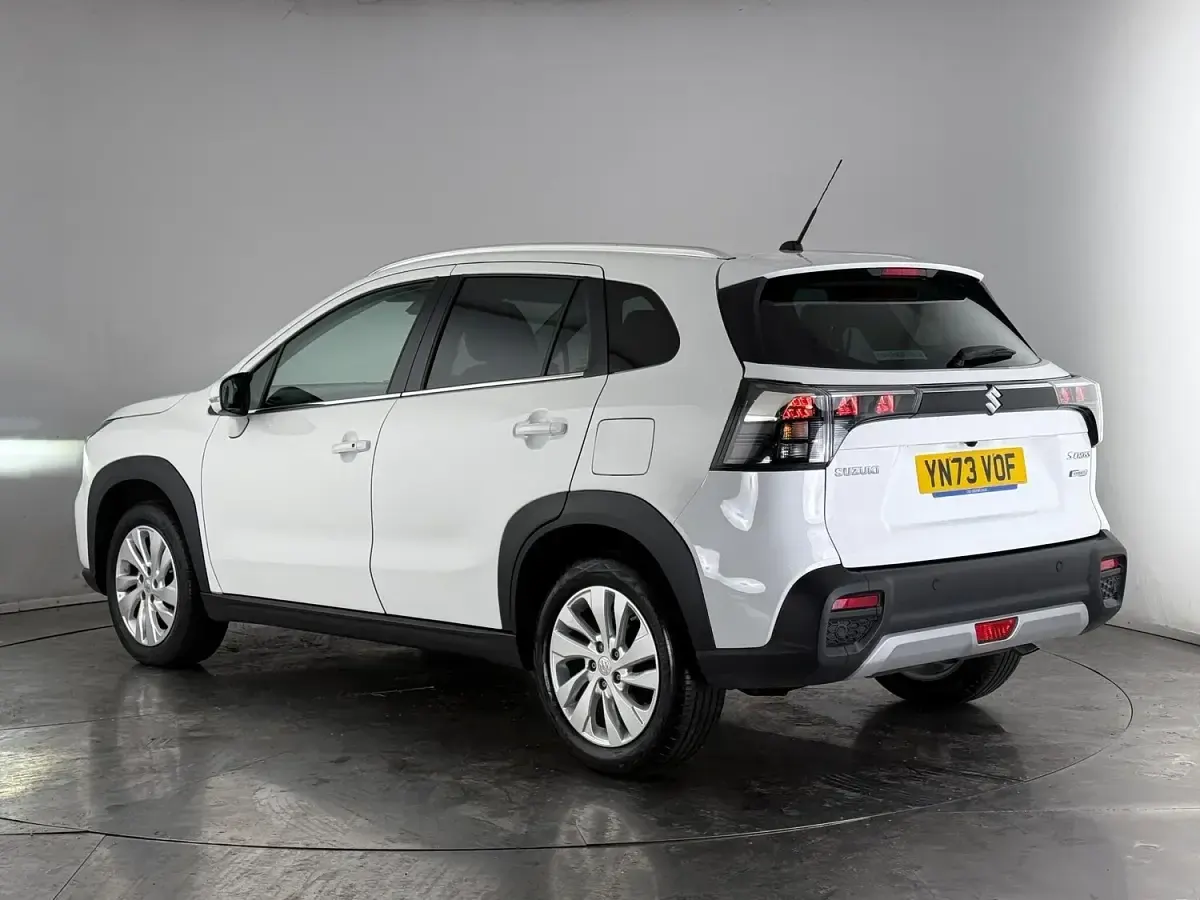 Used Suzuki SX4 S-Cross 2023 White SUV