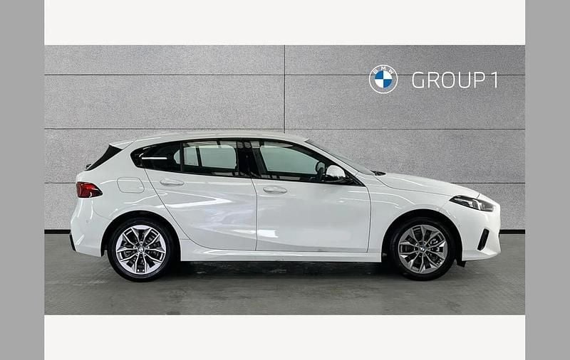 Used BMW 120 Sport Line 154 HP (113 kW) 2025 White Hatchback