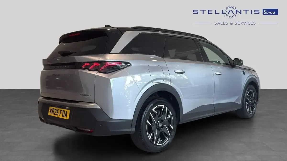 Used Peugeot 5008 GT 134 HP (98 kW) 2025 Grey SUV