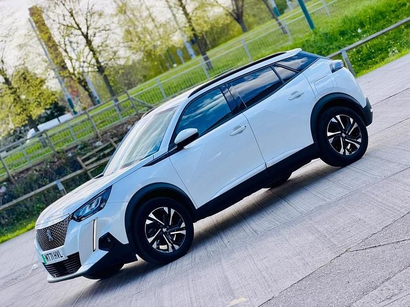 Used Peugeot e-2008 Allure Premium 50 kW (68 HP) 2021 SUV