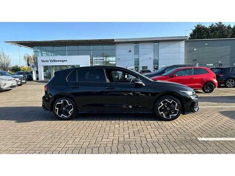 Used VW Golf VIII 150 HP (110 kW) 2025