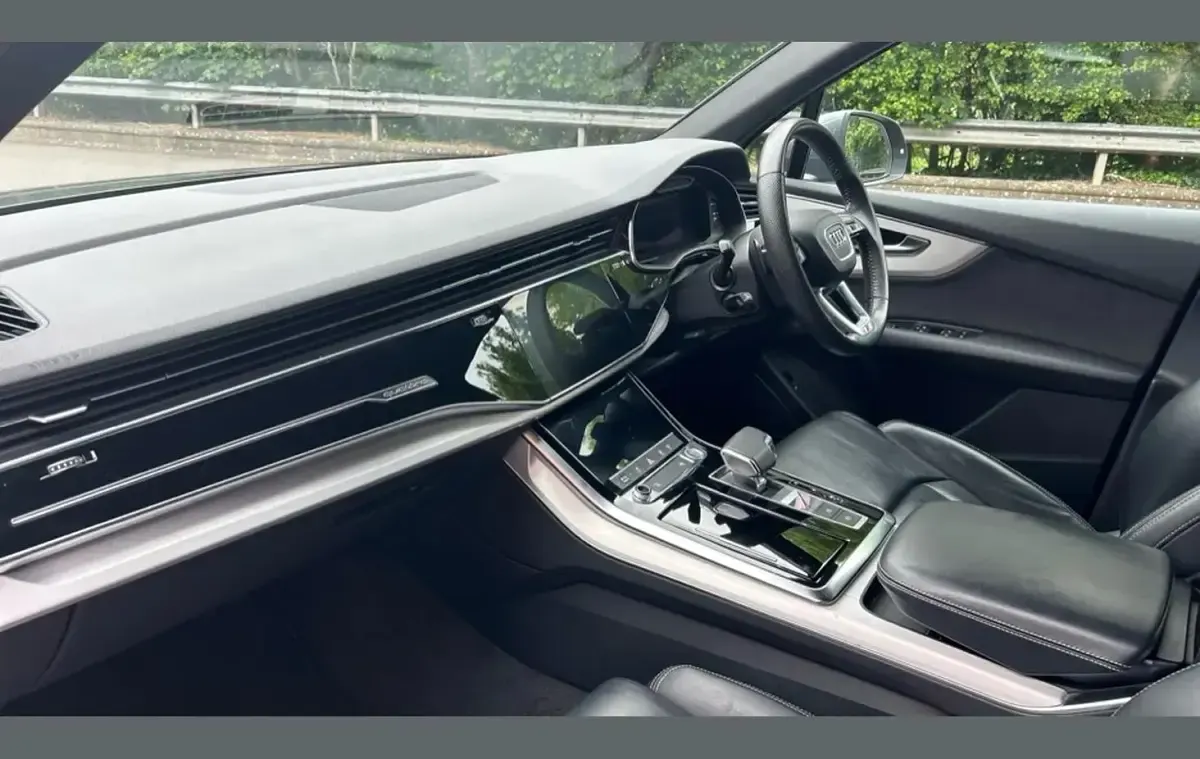 Used Audi Q7 S-Line 286 HP (210 kW) 2020 Grey SUV