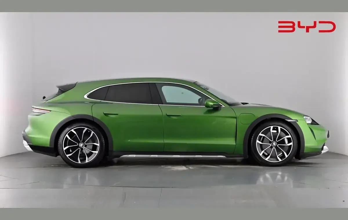 Used Porsche Taycan 500 kW (680 HP) 2023 Green Sedan