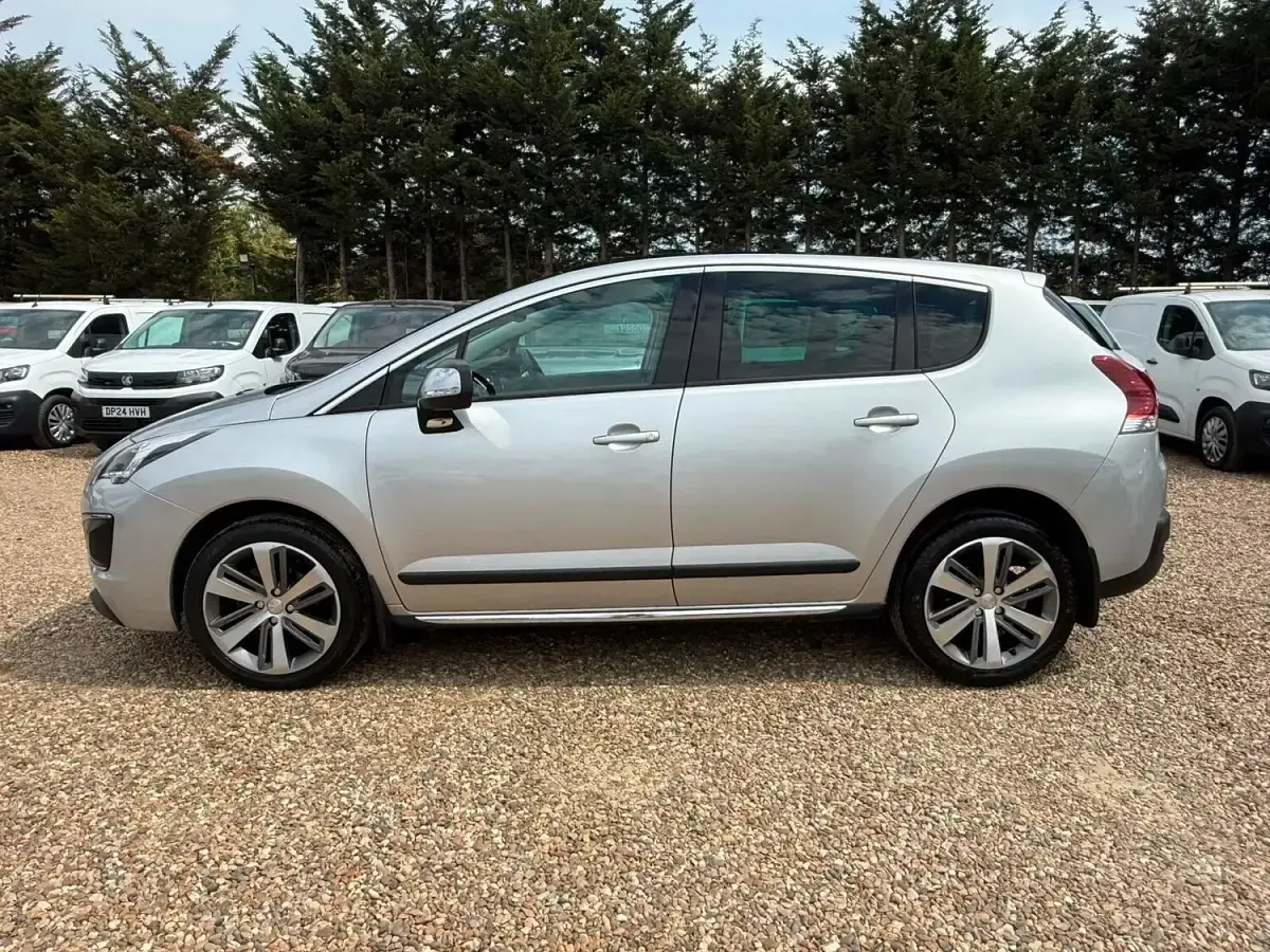 Used Peugeot 3008 Allure 2016 Silver Hatchback