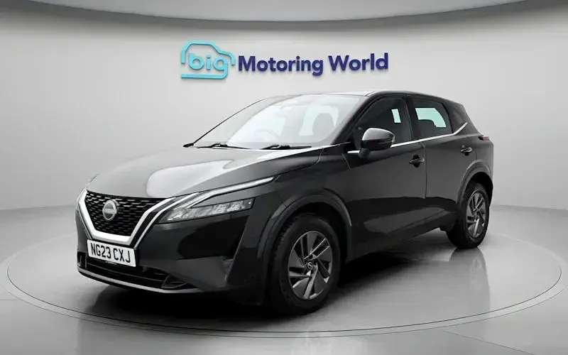 Used Nissan Qashqai Acenta Premium 140 HP (102 kW) 2023 Black SUV