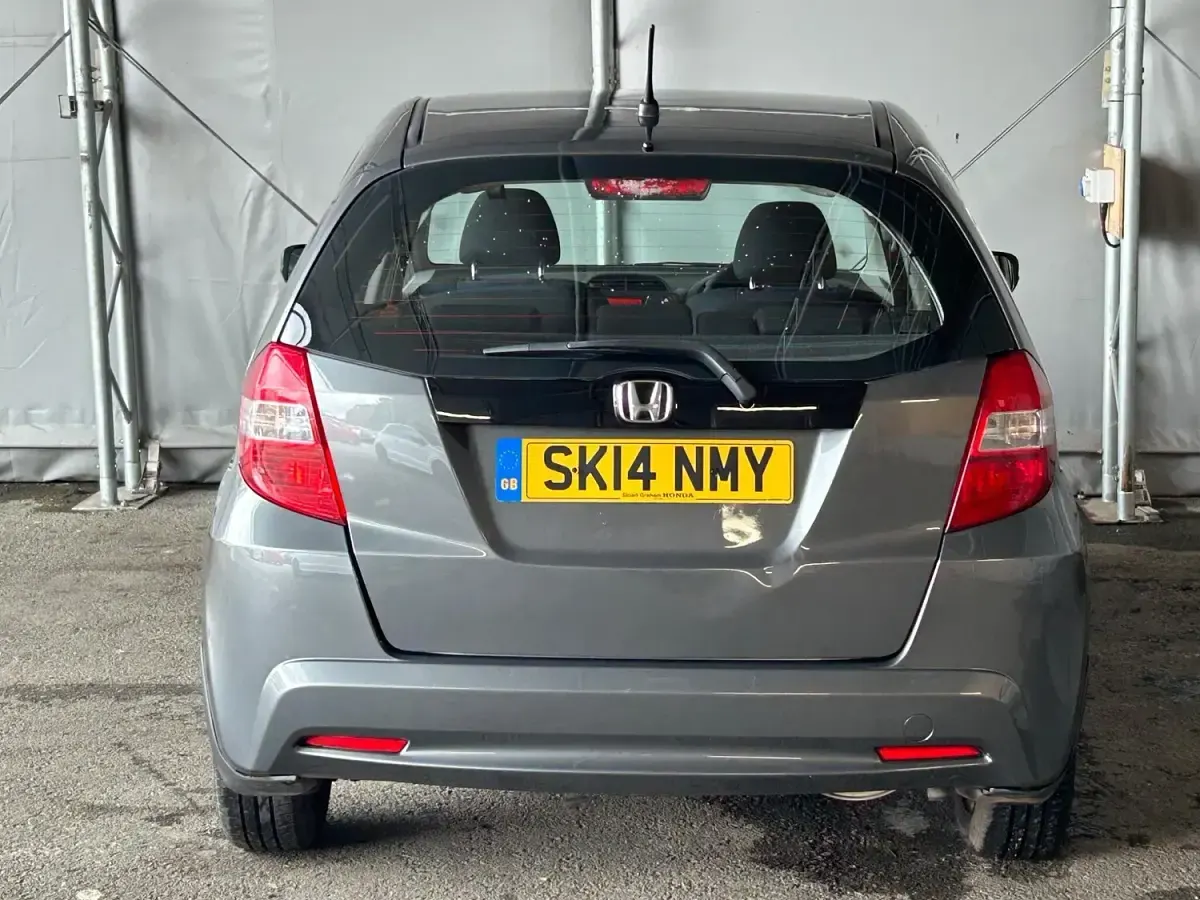 Used Honda Jazz S 90 HP (66 kW) 2014 Grey Hatchback