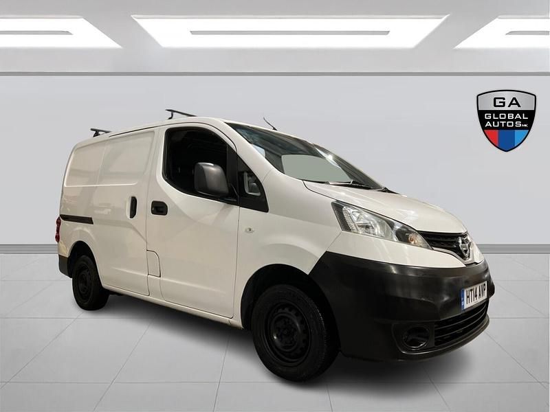 White Used 2014 Nissan NV200 Acenta MPV | £6,500 (Fair price) - Image 1/3