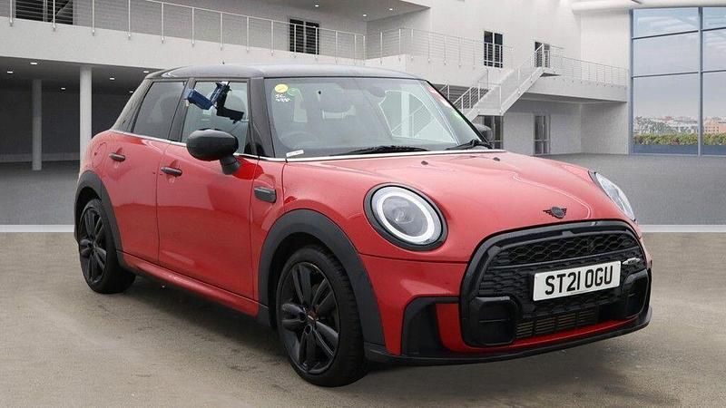 Red Used 2021 Mini Cooper Hatch Hatchback | £17,694 (A bit pricey) - Image 1/3