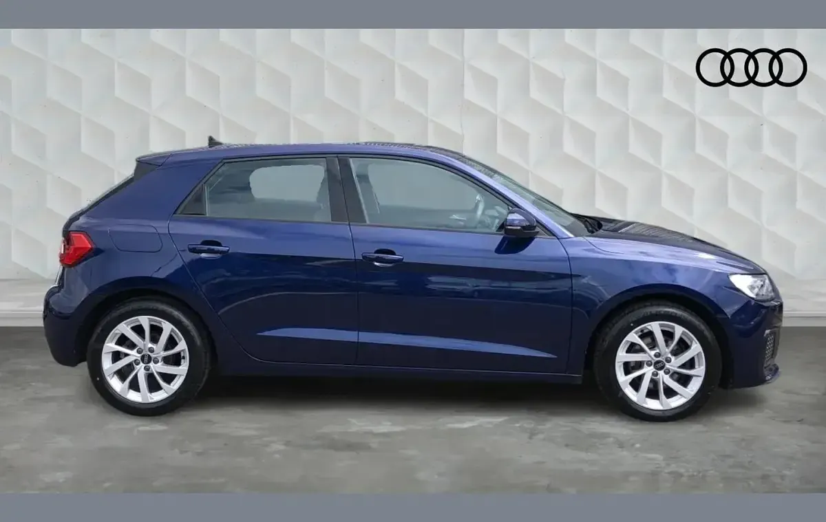 Used Audi A1 Sport 108 HP (79 kW) 2023 Blue SUV