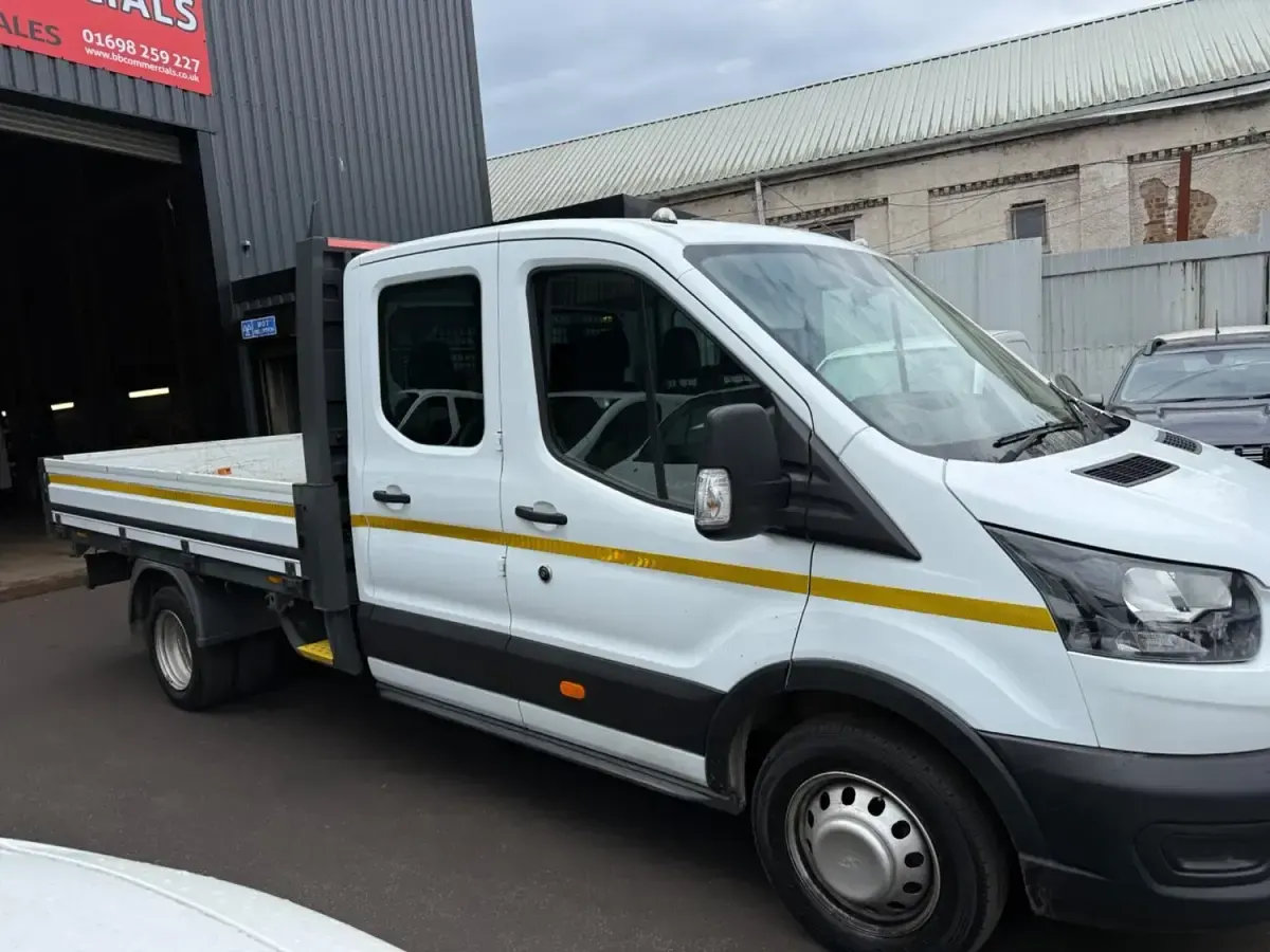 Używany Ford Transit 130 KM (95 kW) 2022 Biały Kabriolet