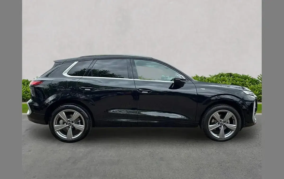 New Audi Q3 S-Line 147 HP (108 kW) 2025 Other SUV