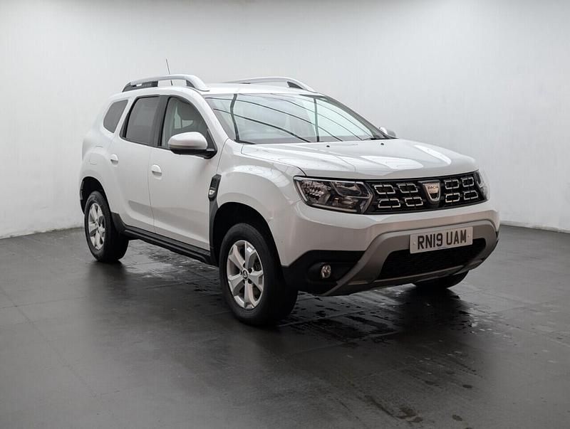 Used Dacia Duster Comfort 130 HP (95 kW) 2019 White Hatchback