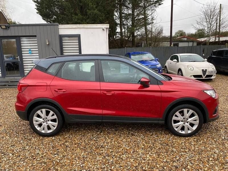 Used Seat Arona SE Technology 95 HP (69 kW) 2019 Red SUV