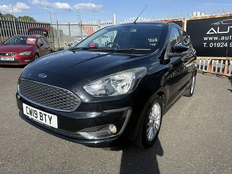 Used Ford Ka Plus Zetec 85 HP (62 kW) 2019 Black Hatchback