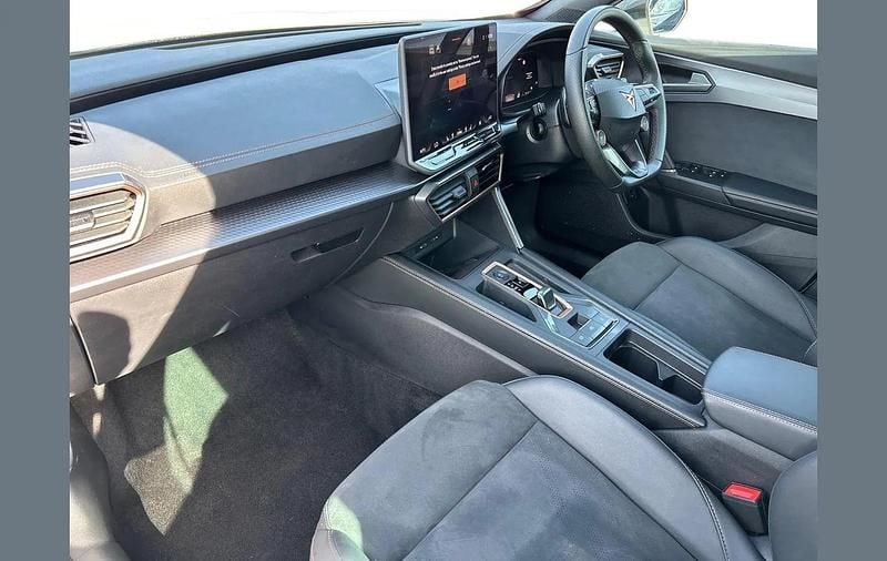 Used Cupra Formentor 147 HP (108 kW) 2025 White SUV