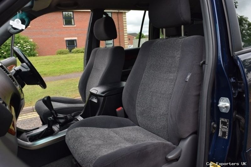 Usado Toyota Land Cruiser 173 HP (127 kW) 2007 SUV