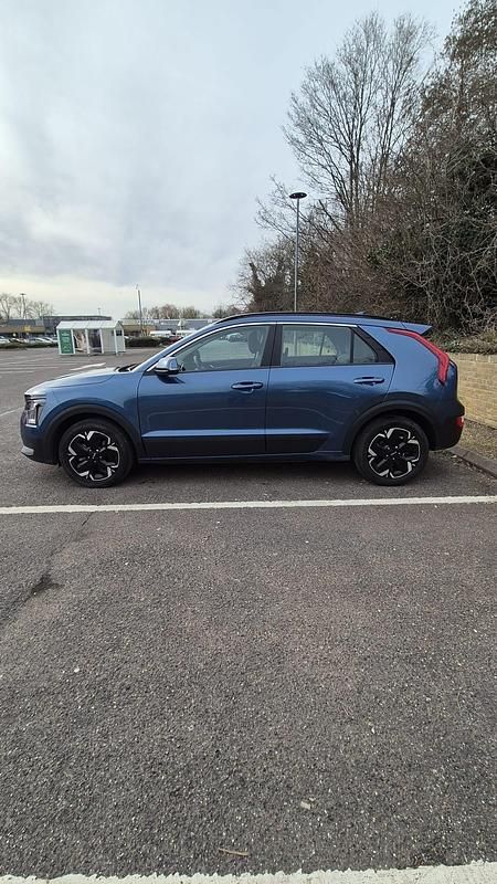 Used Kia Niro 150 kW (204 HP) 2023 Blue SUV