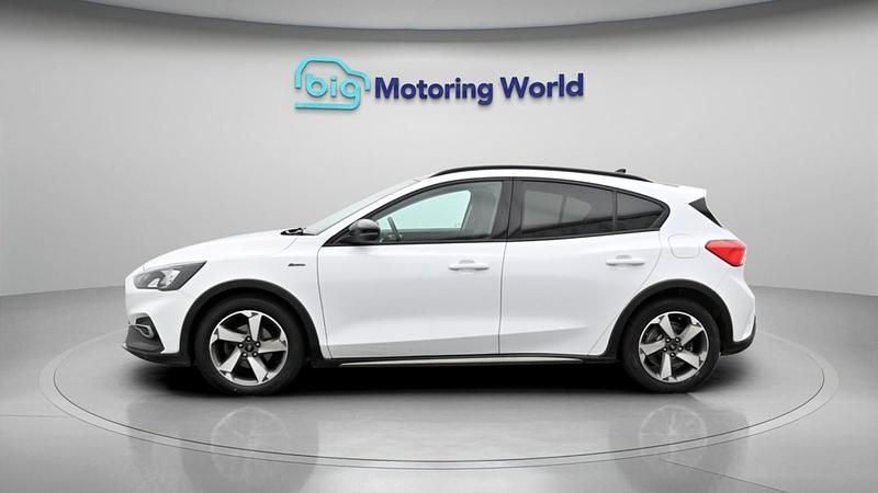 Used Ford Focus Active 125 HP (91 kW) 2020 White Hatchback