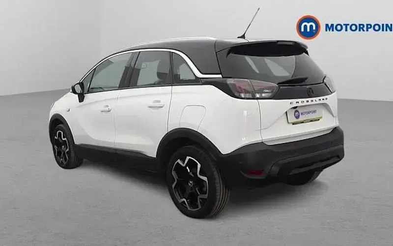 Begagnad Vauxhall Crossland Ultimate 131 HK (96 kW) 2024 Vit SUV