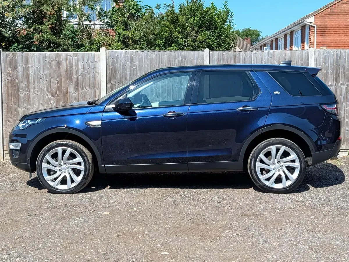 Used Land Rover Discovery Sport HSE Luxury 2017 Blue SUV