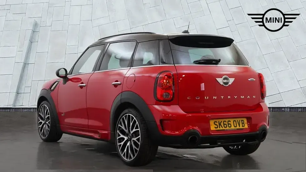 Used Mini John Cooper Works Countryman 215 HP (158 kW) 2016 Red SUV