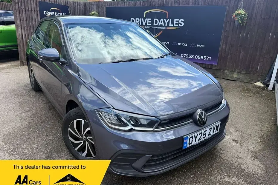 Used VW Polo Life 95 HP (69 kW) 2025 Grey Hatchback