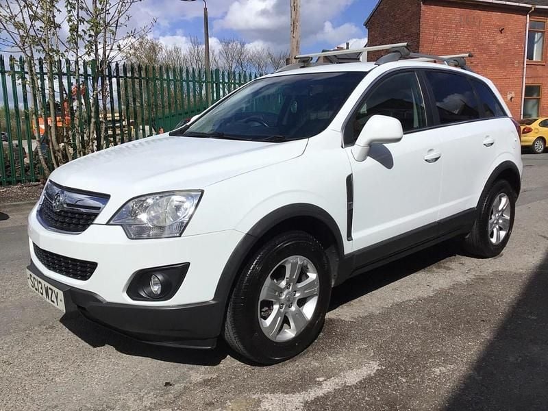 Used Vauxhall Antara 2013 White SUV