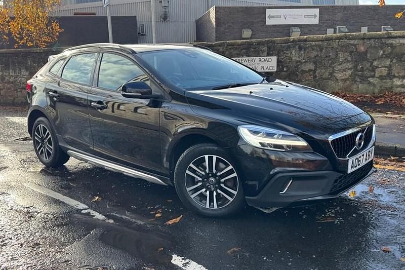 Black Used 2017 Volvo V40 CC Estate | £8,995 (Fair price) - Image 1/1