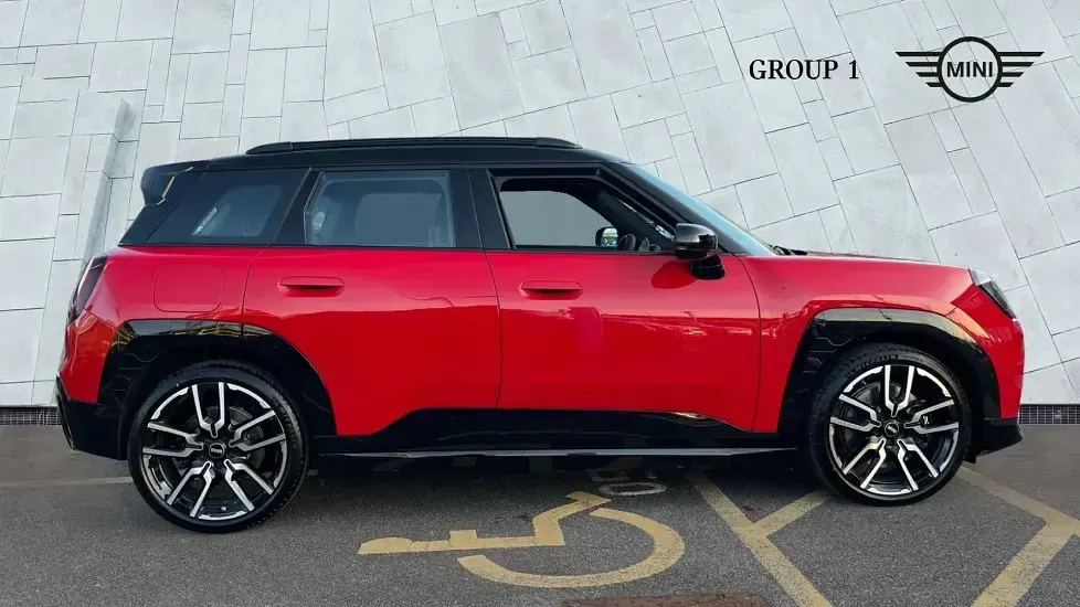 Used Mini Aceman Sport 135 kW (184 HP) 2025 Red SUV