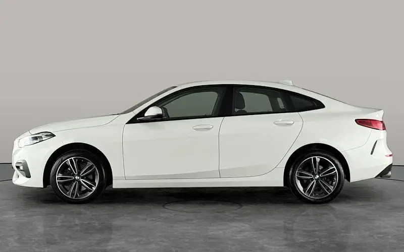 Used BMW 218 Sport Line 136 HP (100 kW) 2023 White Coupe