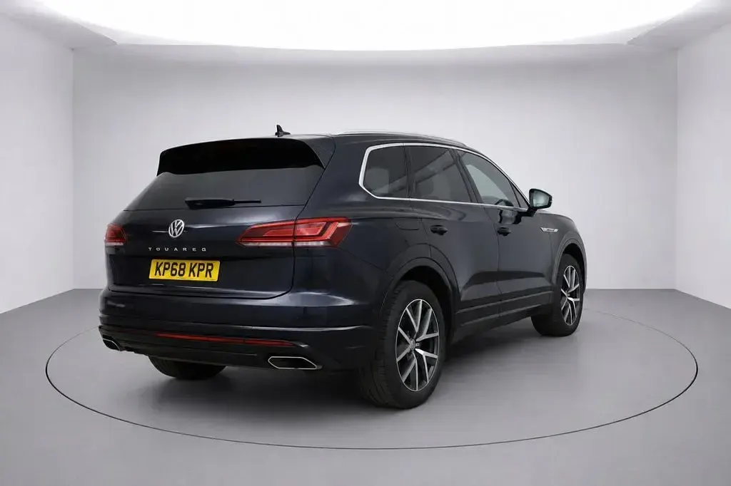 Used VW Touareg R-line 286 HP (210 kW) 2018 Blue SUV